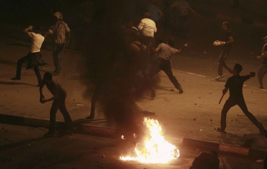 Слезоточивый газ помог прекратить беспорядки. © Amr Abdallah Dalsh/Reuters