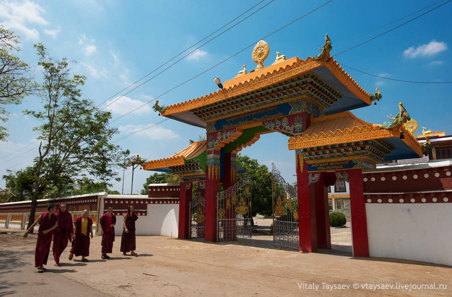Tibetan Temple gates