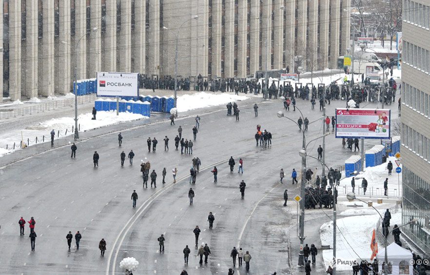 На проспекте Сахарова перед началом митинга «За честные выборы» 24 декабря 2011 года. © Антон Тушин/Ridus.ru