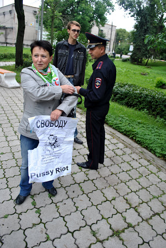акция в поддержу Pussy Riot, Тверь © Суетин Юрий