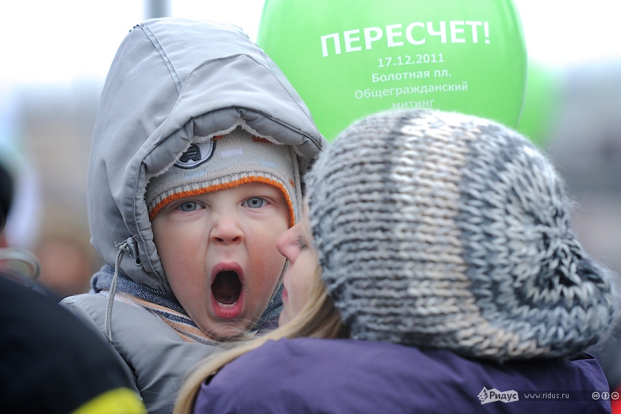 На акции протеста активистов партии «Яблоко» на Болотной площади в Москве 17 декабря 2011 года. © Антон Белицкий/Ridus.ru