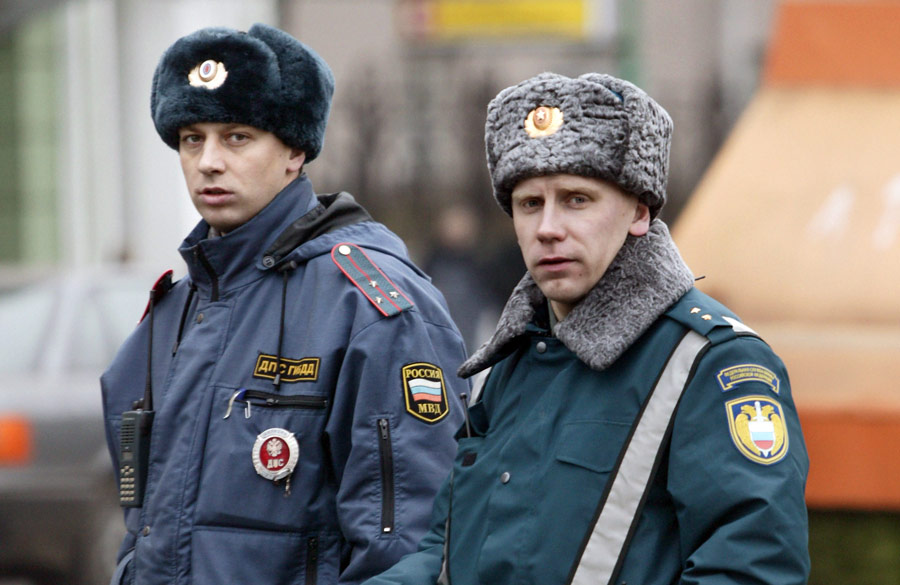 Сотрудники ДПС и ФСО на одной из московских улиц. © Михаил Фомичев/ИТАР-ТАСС