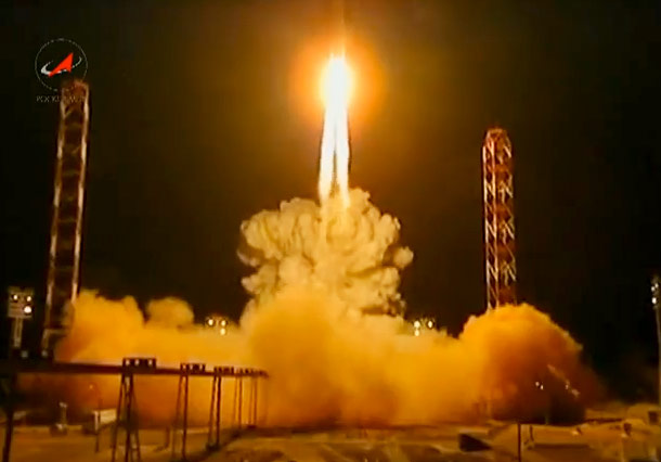 Запуск ракеты космического назначения «Зенит-2SБ», предназначенной для выведения на орбиту российской автоматической станции (АМС) «Фобос-Грунт» 9 ноября 2011 года. Кадр из видеоролика YouTube. © tvroscosmos