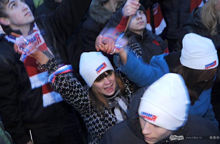 Митинг сторонников «Единой России» на Манежной площади в Москве 12 декабря 2011 года. © Василий Максимов/Ridus.ru