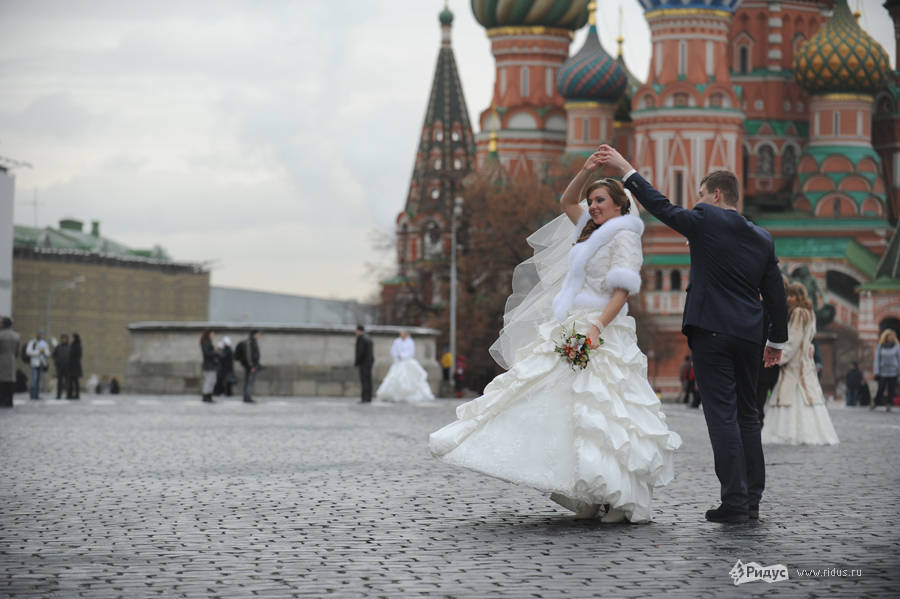 Свадебные обряды 11 ноября 2011 года. © Василий Максимов/Ridus.ru