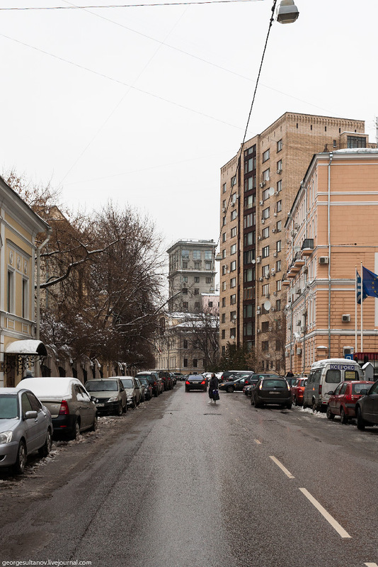 Улица Спиридоновка. Извилистая, как черт рыл. © Георгий Султанов/Ridus.ru  
