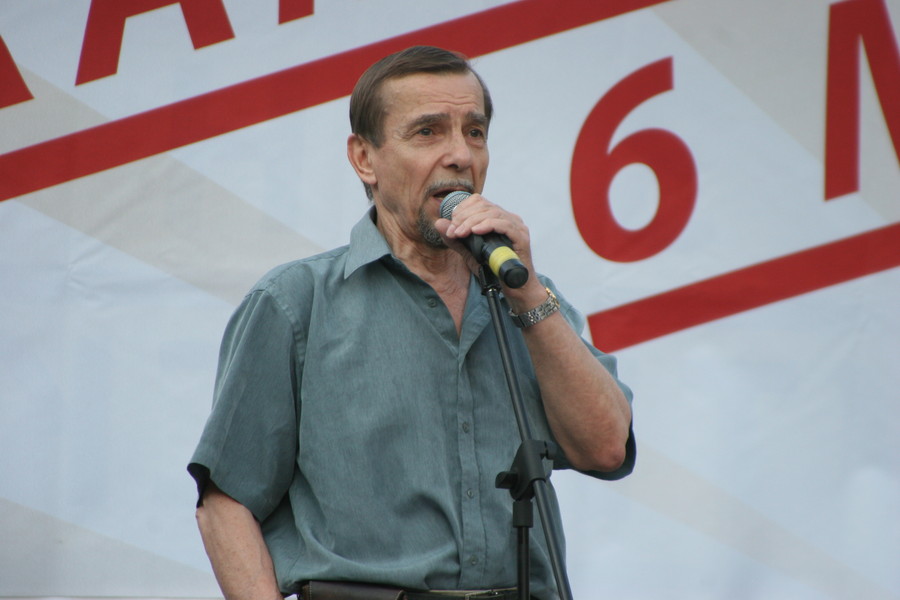 Правозащитник Лев Пономарев