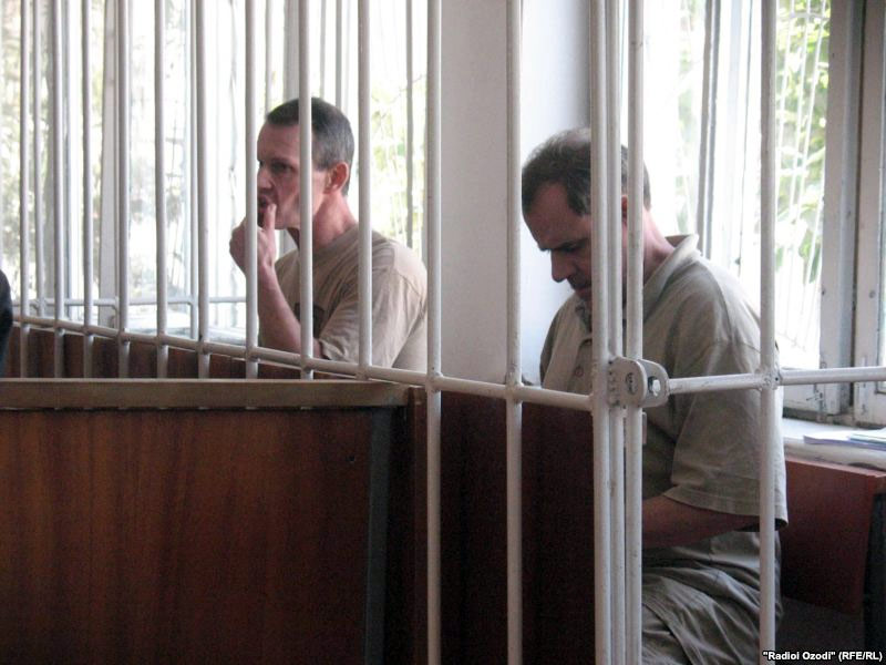 Летчики, арестованные в Таджикистане. © «Радио Озоди» (RFE/RL)