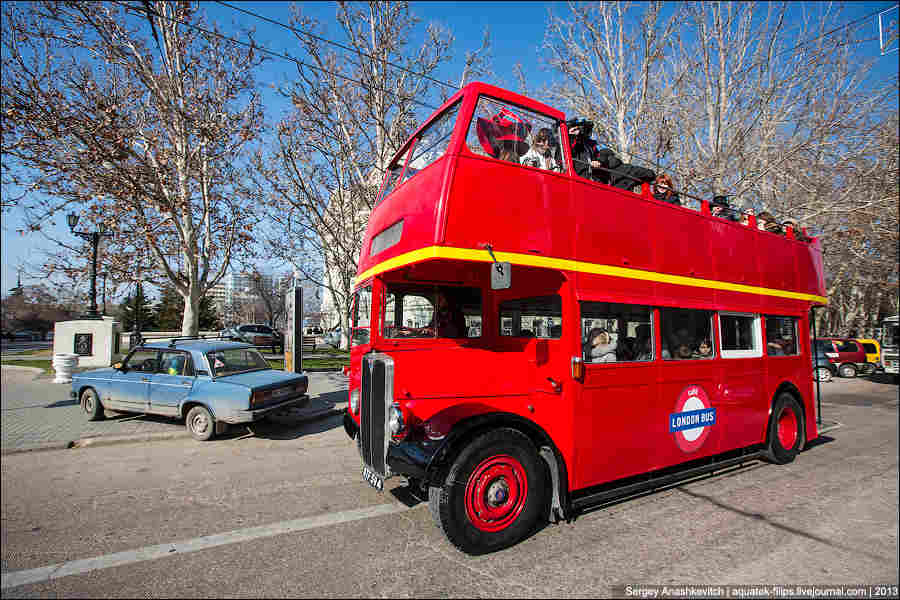 London Bus на улицах Севастополя