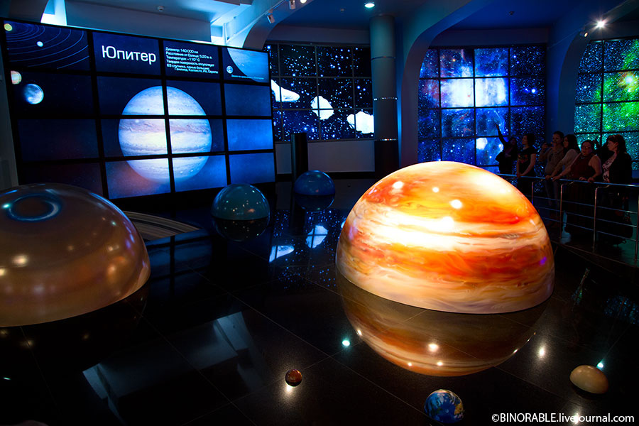 Интерактивный экспонат Солнечная система в музее Урании Московского планетария. Фото ©binorable.livejournal.com