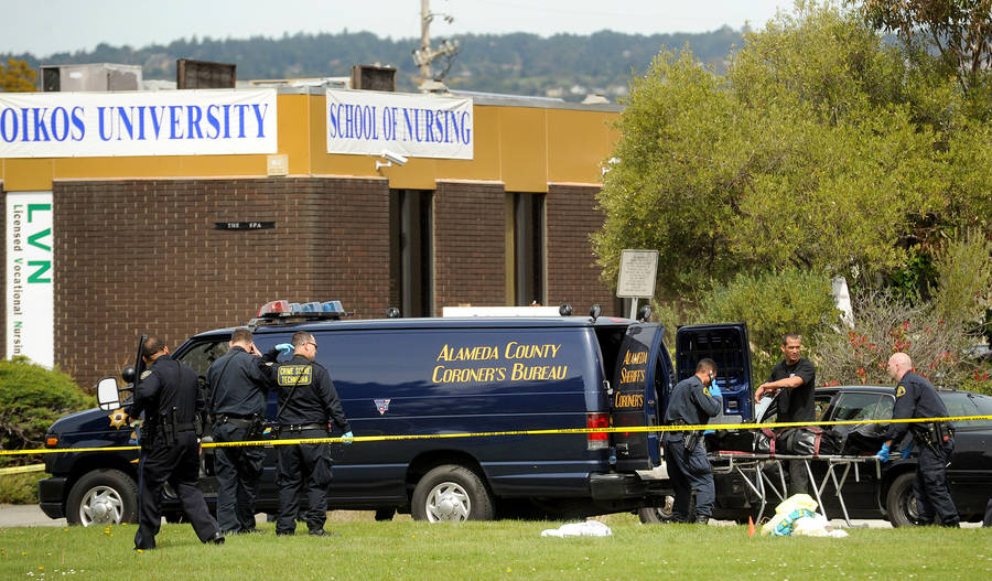 В калифорнийском университете убиты семеро студентов. © Noah Berger/AP Photo