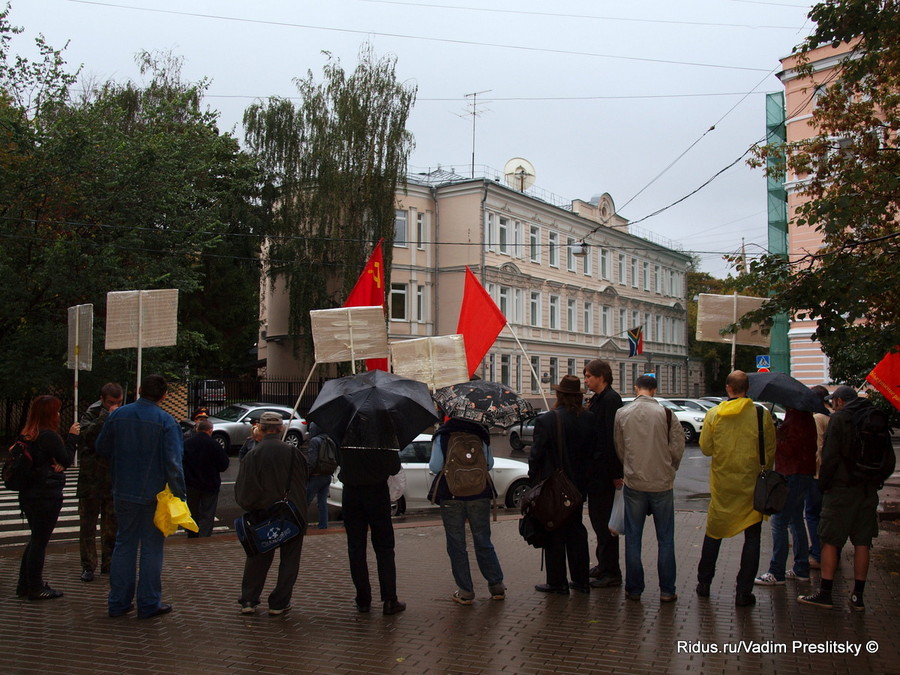 Пикет протеста у посольства ЮАР в Москве. © Vadim Preslitsky