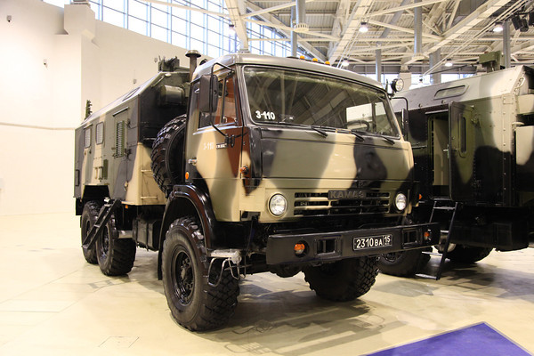 КШМ Р-142НСА (R-142NSA command vehicle)