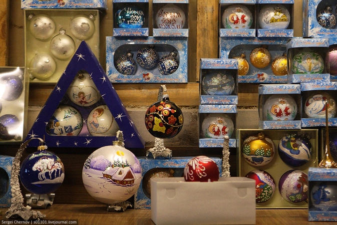 Производство елочных игрушек