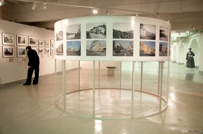 Круглая ретроспектива Садового кольца.