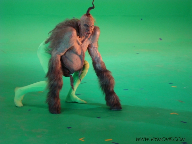 Игорь Жижикин на съёмках фильма «Вий»