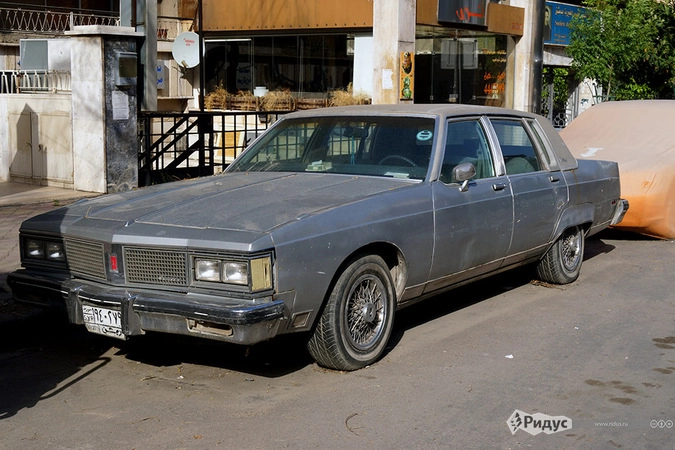 Oldsmobile Delta 88 4-хдверный.