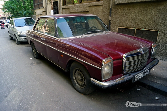 Мерседес-200 1968 г.