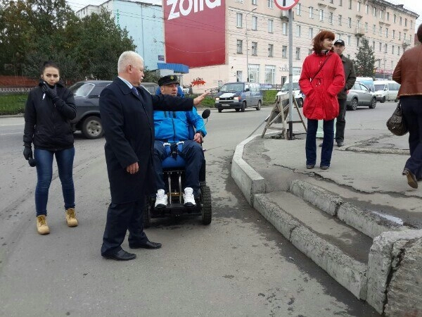 In article f0a22e1498