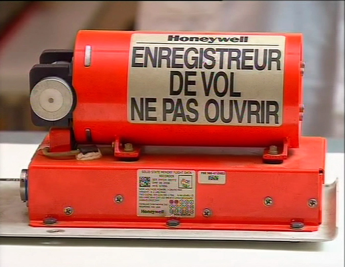 Черный ящик, извлеченный из Falcon-50