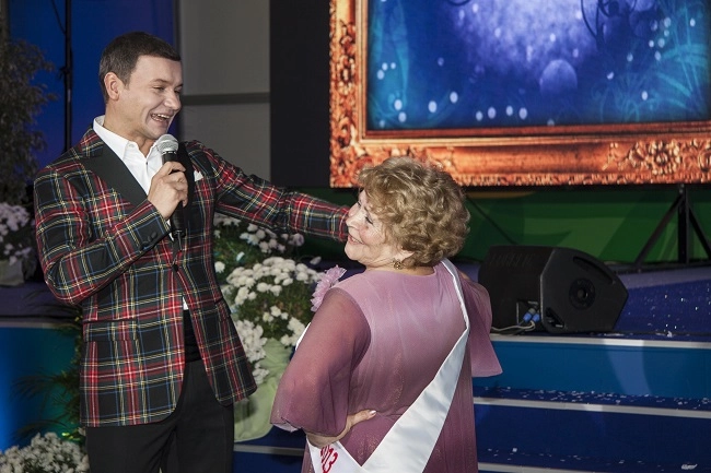 In article e87ae3aa9c