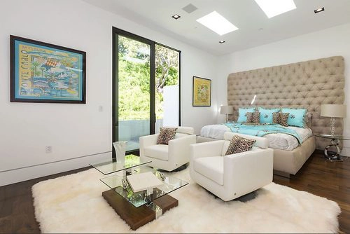 In article cb68359d5c