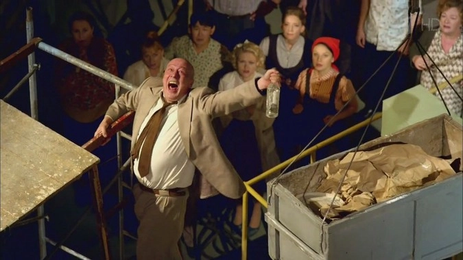 Кадр из телесериала «Оттепель»