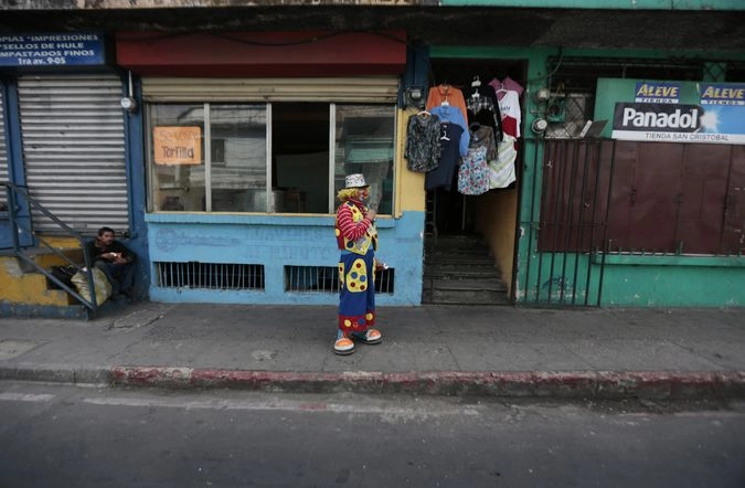 Ждет автобус