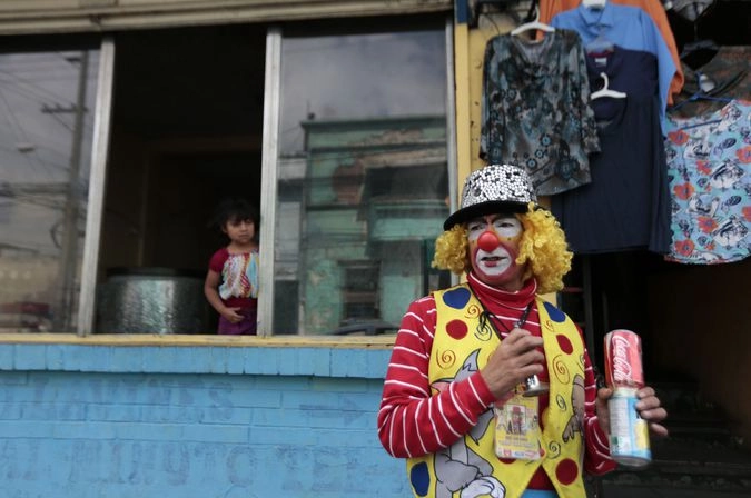 Ждет автобус