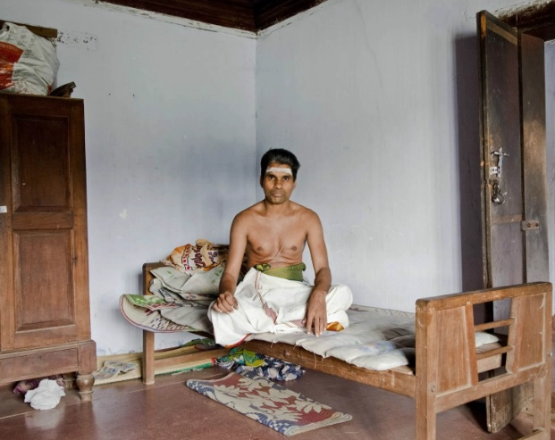 In article e32116212a