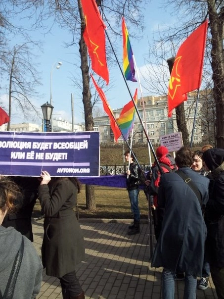 In article be660227de