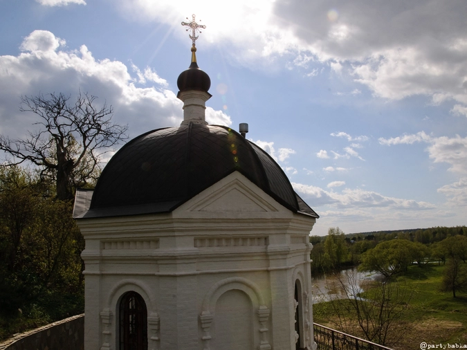 Часовня над колодцем Сергия
