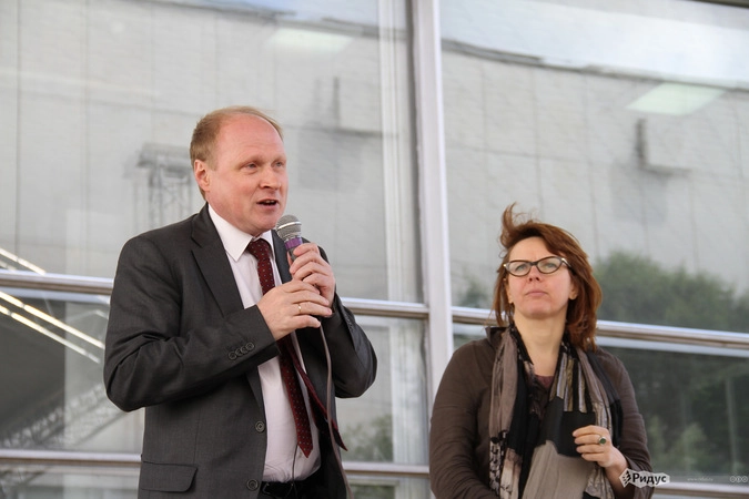 Фекла и Владимир Толстые на презентации проекта "Анна Каренина. Мировое чтение"