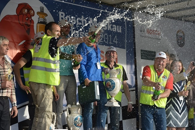 In article e81d5a6909