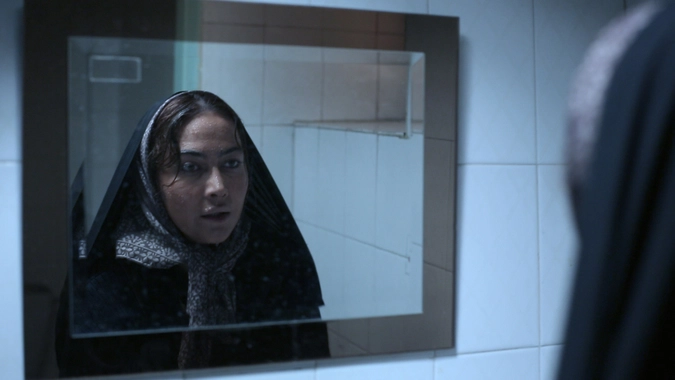 Кадр из фильма "Неспелые гранаты".