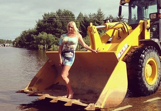 In article 744e38a546