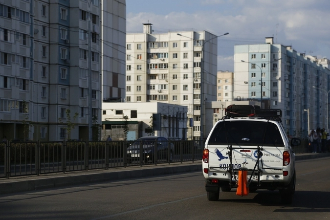 Установка "Кондор" начинает процесс сканирования дорожного полотна.