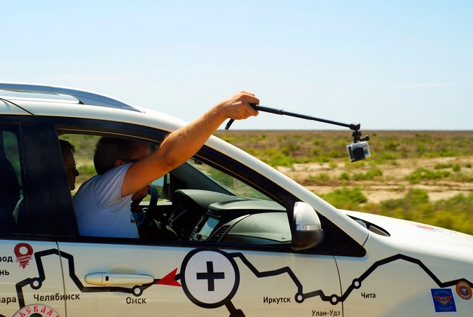 Оператор экспедиции Олег выполняет множество функций, иногда ему приходится тяжело.