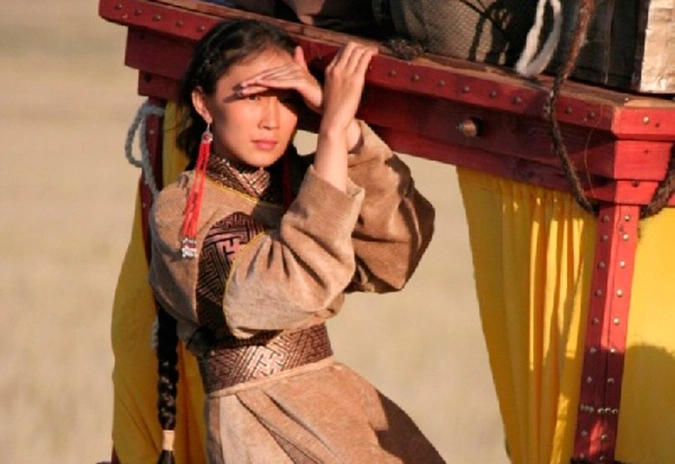 Кадр из фильма "Талын наадан" ("Степные игры")