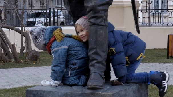 In article b1cf072ee9