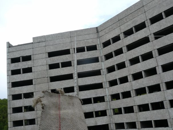 In article 005204340b