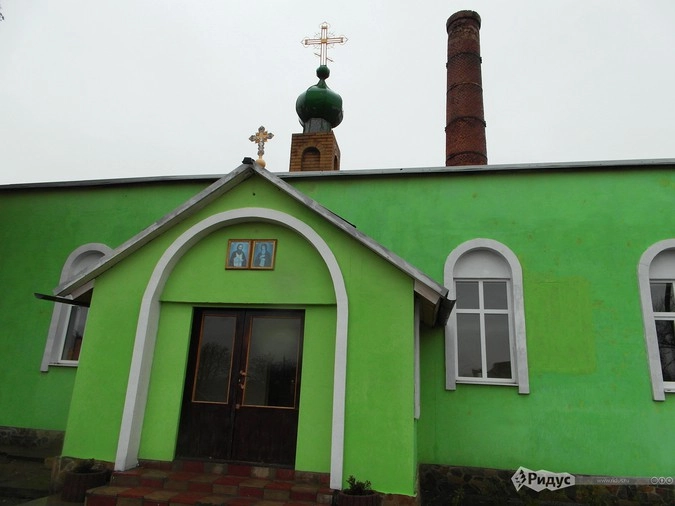 Храм в поселке Металлист