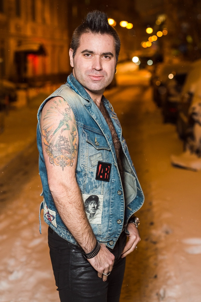 Never Grow Up! - девиз Питера Пена и Ильи Островского