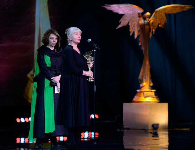Художник по костюмам Екатерина Шапкайц, получивший приз в номинации "Лучший художник по костюмам" за фильм "Трудно быть богом"