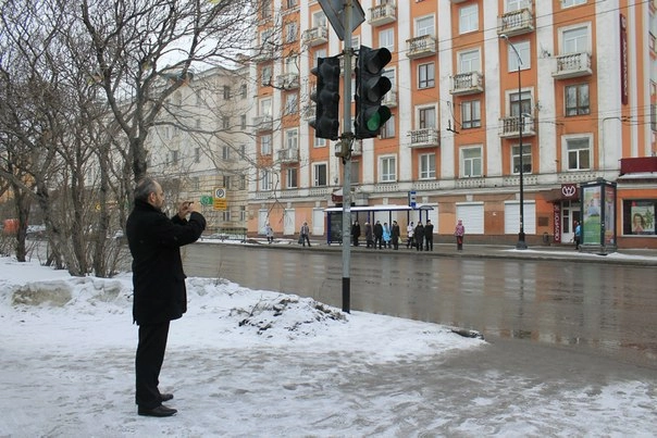 In article b8f4c3d9d2