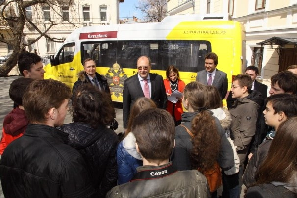 In article abc61f387e