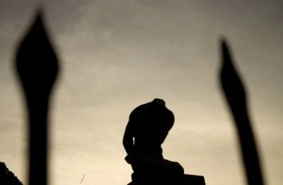 In article 135980678b