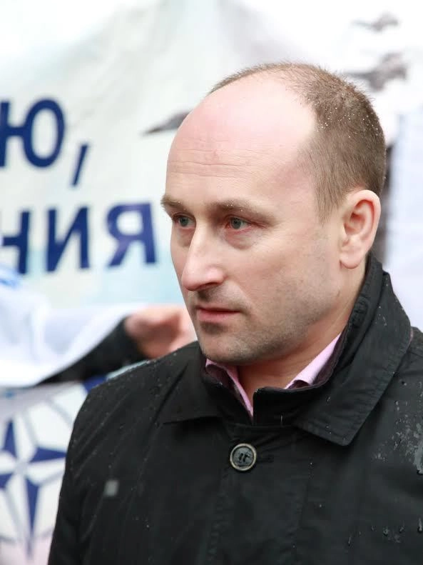 In article be7e8ab2e8