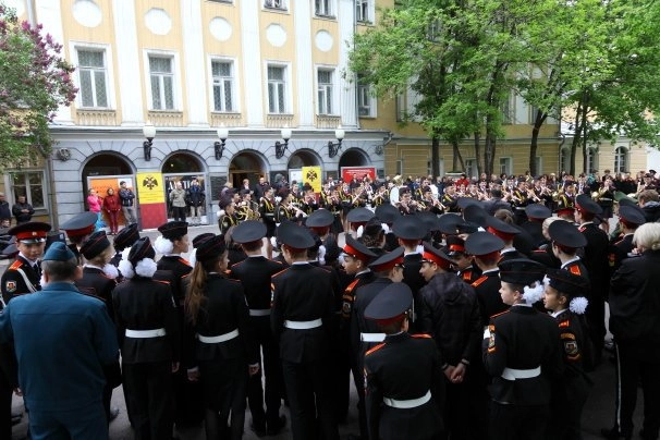 In article 41a2258bbd