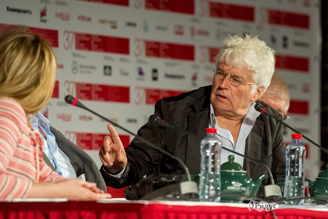 Режиссёр Жан-Жак Анно